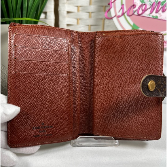 Vintage Louis Vuitton Monogram Viennois Wallet (2001) - Picture 11 of 17